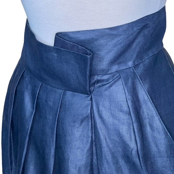 Robert Rodriguez Women’s Navy Mini Skirt with Unique Front Pleat  Apx Size 6 - Picture 2 of 13